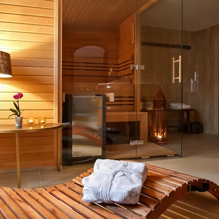 Gasthuis Castle & Wellness 4*