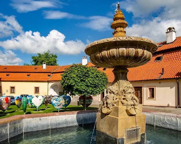 Castle & Wellness Gæstehus 4*